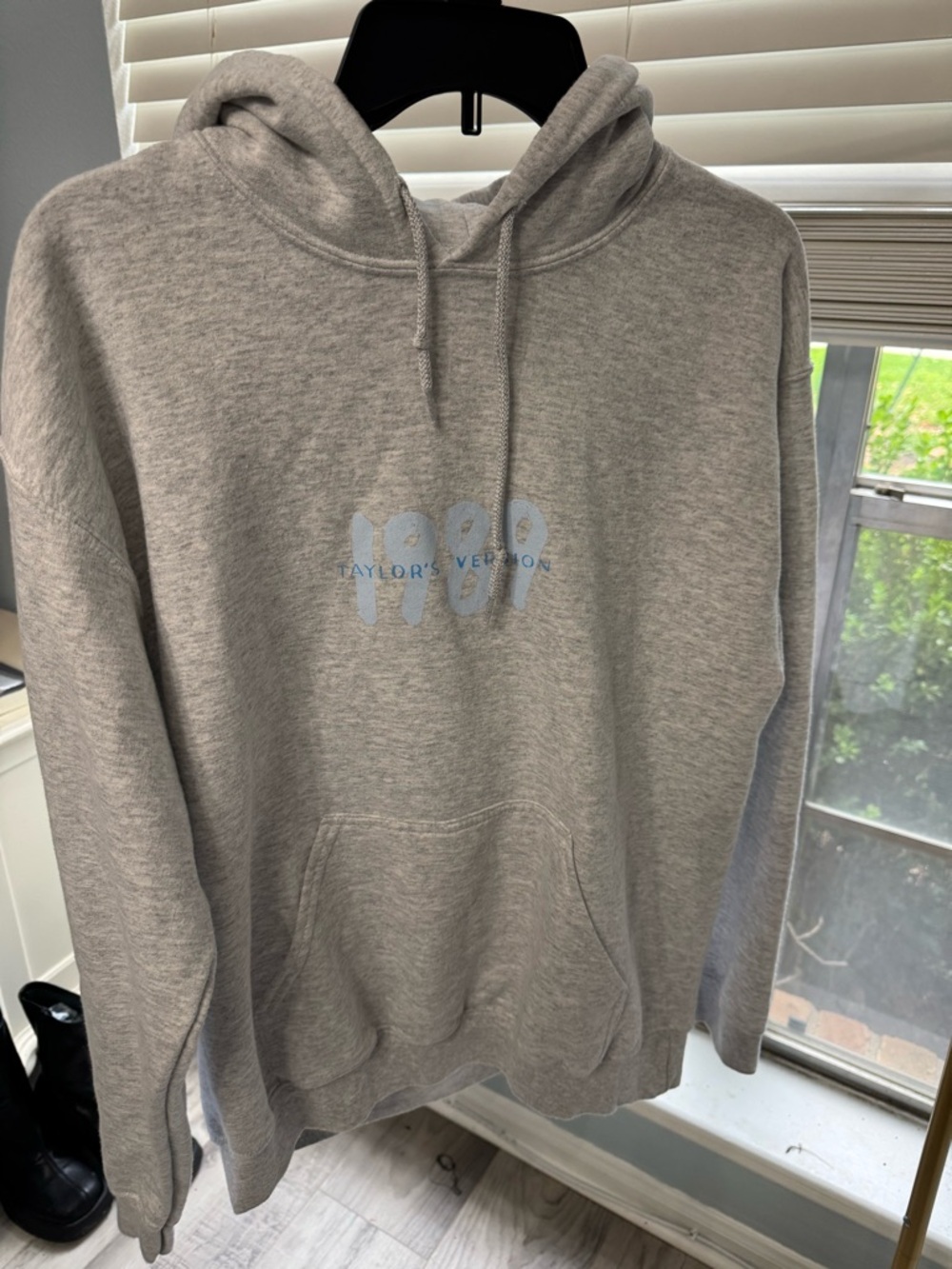 Taylor Swift Heather Gray '1989' Pullover Hoodie